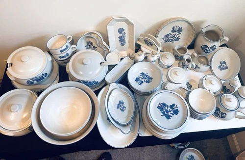 Pfaltzgraff Yorktowne Dinnerware, Serving Dishes, Mugs & more. Sold Individually