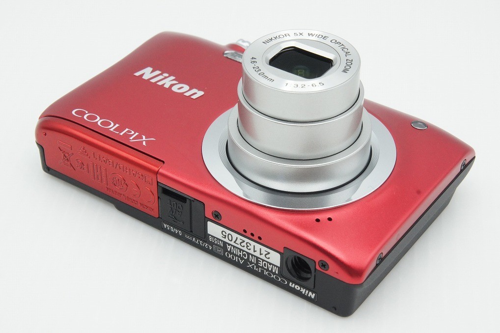 Mint] Nikon COOLPIX A100 20.1MP Compact Digital Camera Red