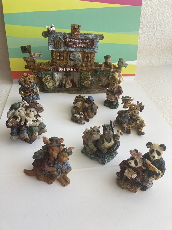 Vintage Boyds Bears and Friends Figurine 2450 S.S. Noah The Ark 1995 And Animals