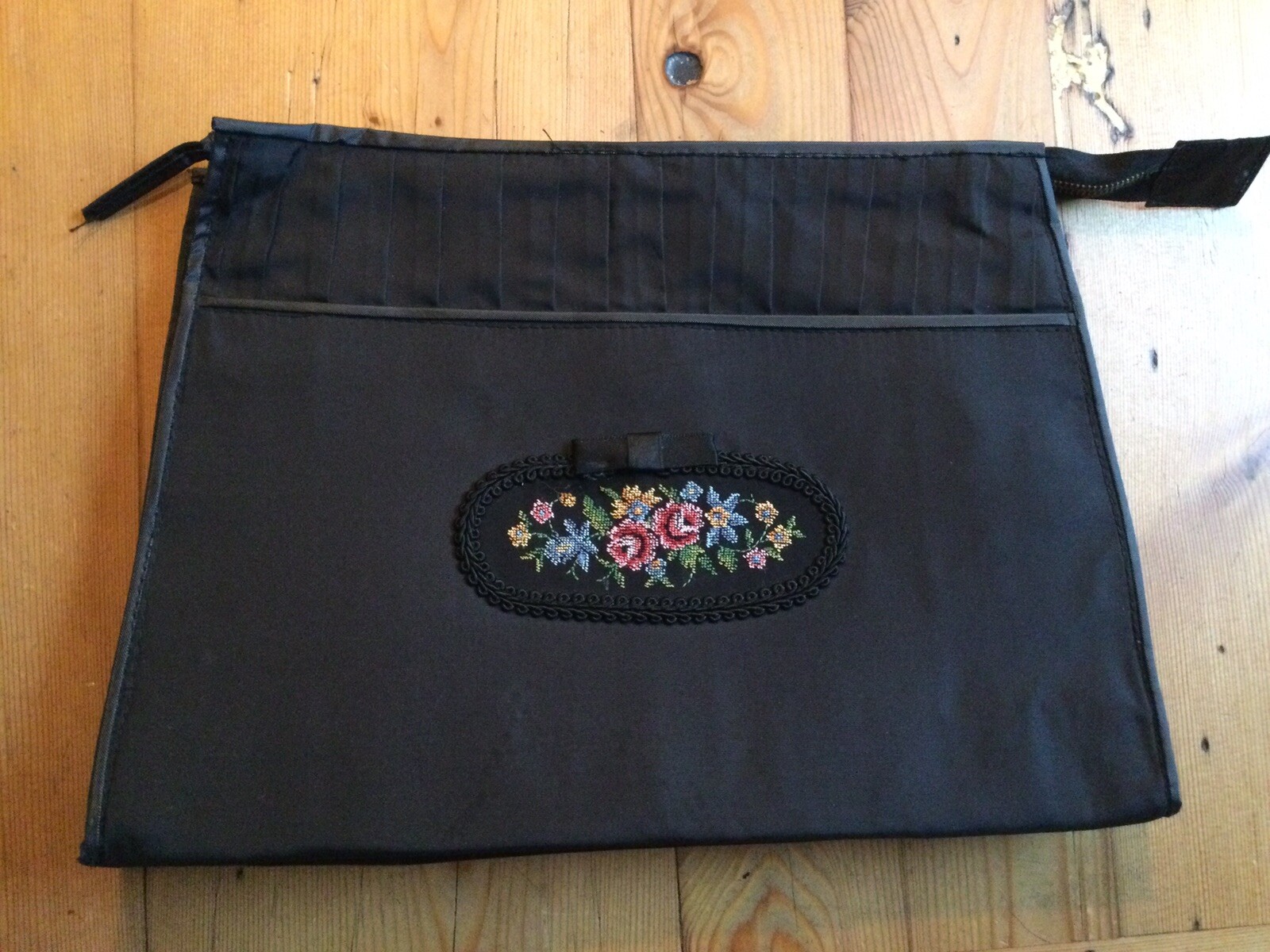 Picture 1 of 6