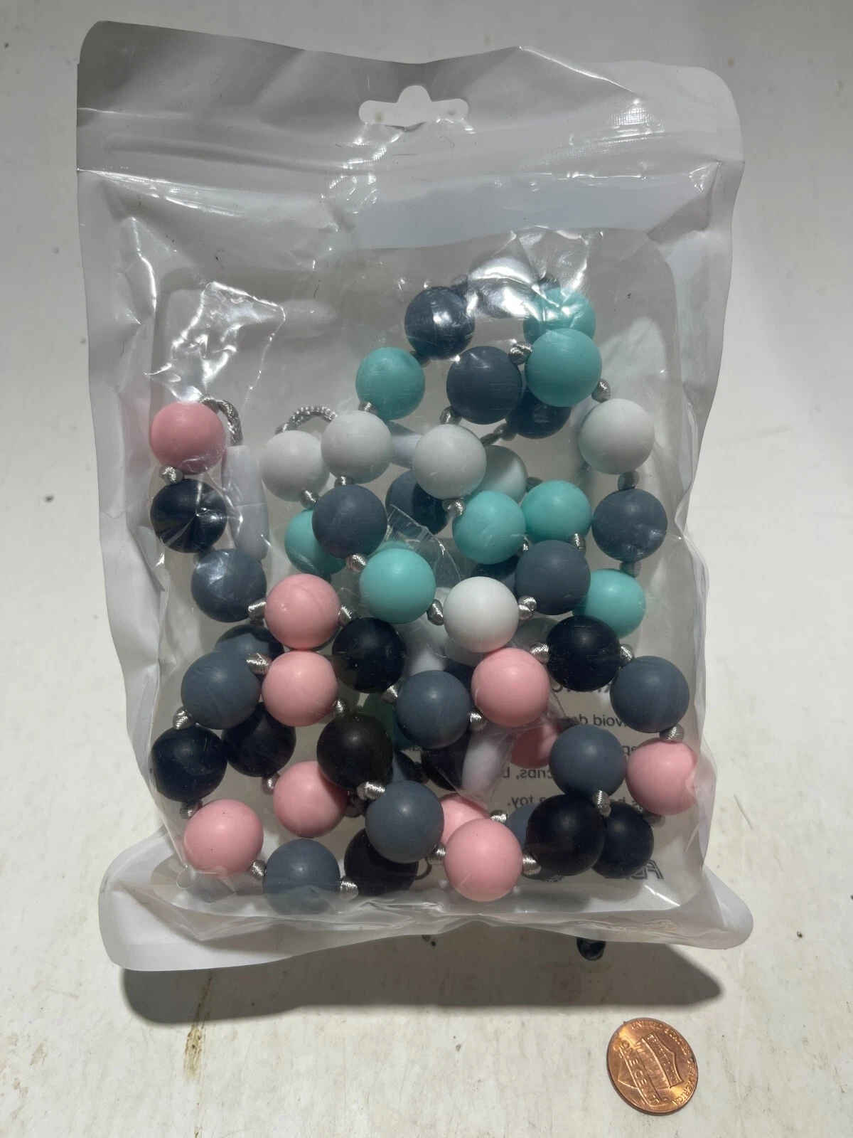 (2) 11" Silicone Beaded Teething Necklaces White Turquoise Gray+Pink Black Gray
Opens in a new windo