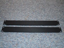 LOT OF 2 1U STEEL FLANGED PANEL FOR 19" RACKS