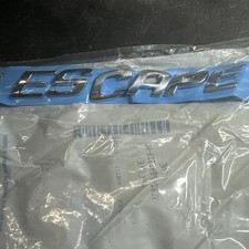 01-07 Ford Escape Tailgate Yl8z-7842528-ac Logo Emblem Set