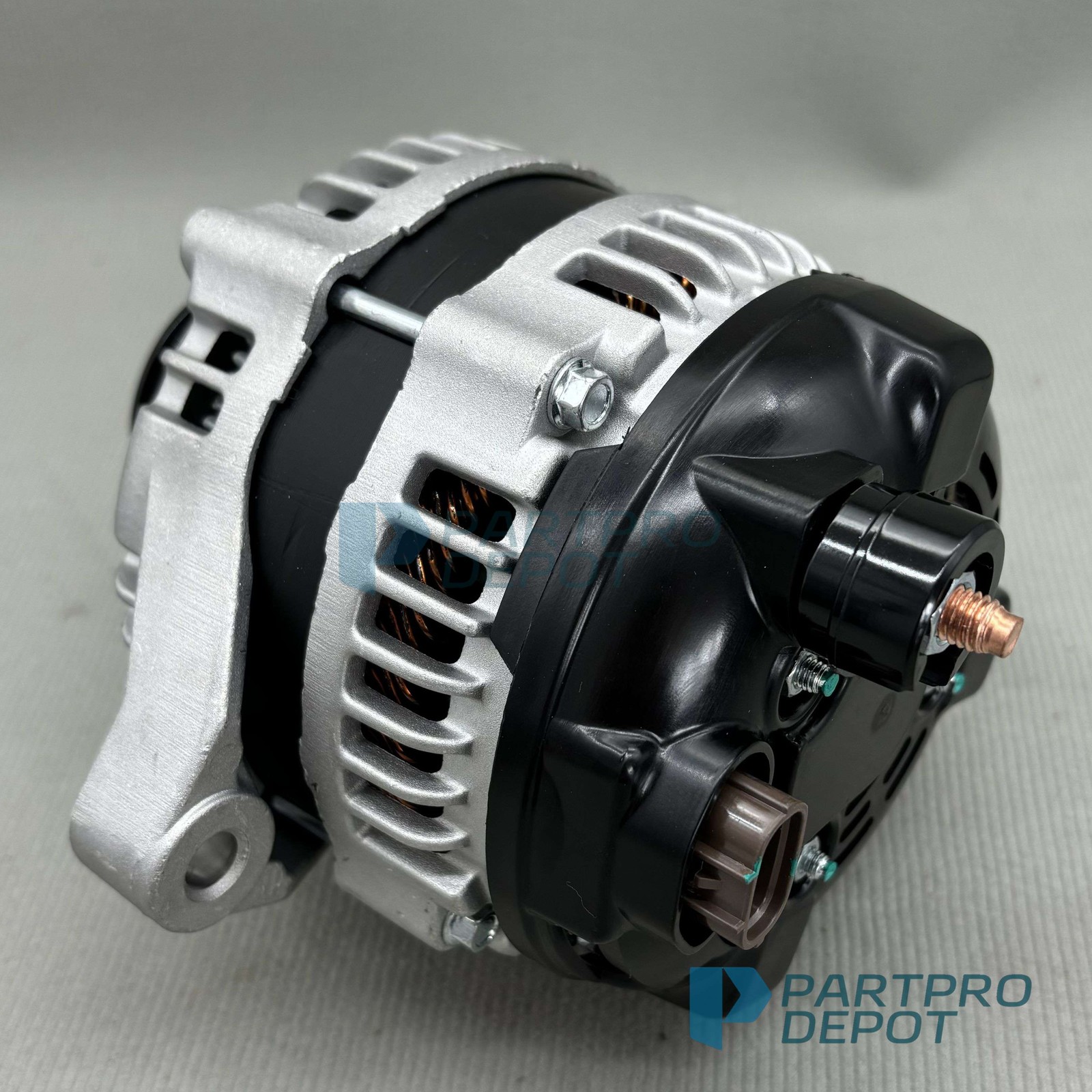 Maserati Quattroporte 2004-2011 Alternator P/N 104210