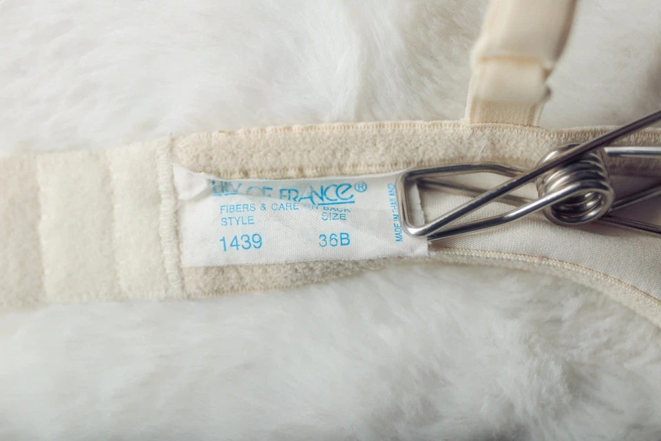 Sujetador Demi Vintage Lily of France 36B Malla Transparente Floral Bordado Con Aros Boho Foto 2 de 4