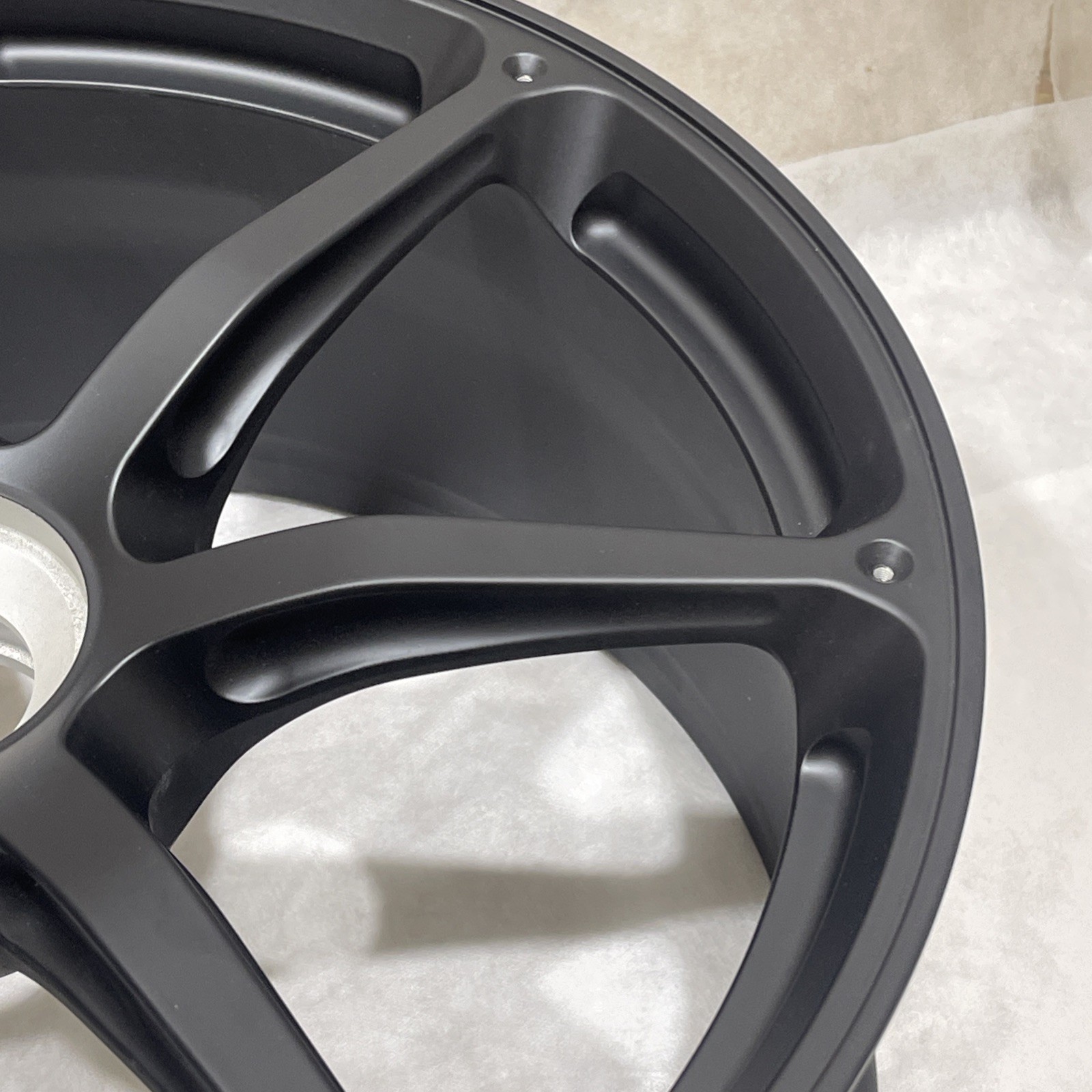 20” Lamborghini Rim Wheel Display Sample “Not For Road Use” 7 Razzle, 470601023