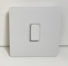 Schneider Ultimate Control  Switch White Painted White Int 1 Gang DP GU2410WPW