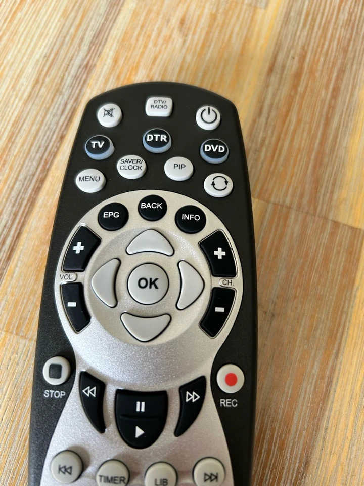 TVonics Brand New URC60220R00-09 Remote Control DTR FP2500 Z500 9RC32C-1095 - Image 3 of 4