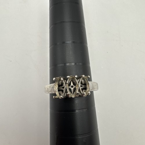 Vintage 925 Solid Sterling Silver 3 Stone Oval Mount Ring Setting Size 9