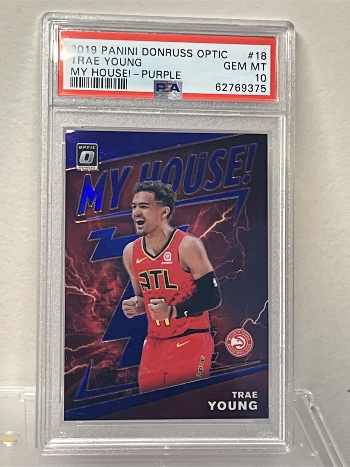 2019 Panini Donruss Optic Trae Young My House Purple Prizm PSA 10 Hawks #18