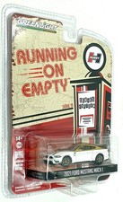 Greenlight 1/64 Scale 41150-E - 2021 Ford Mustang MACH 1 - White/Gold