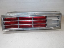 Pontiac Phoenix 1980-1982 2door Lh Drivers Side Taillight Assembly Chrome Trim