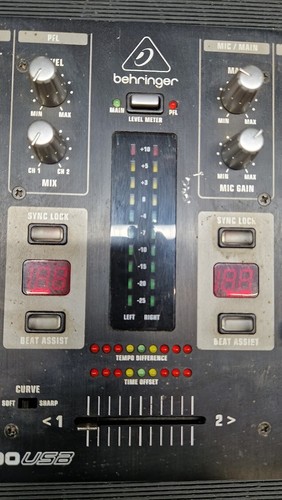 Behringer VMX1000USB DJ Mixer - gebraucht, funktionsfähig, zerkratzt - Bild 4 von 9