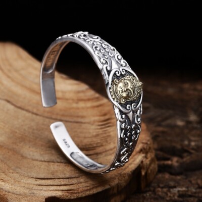 美品 The Green Tara ブレスレット パワーストーン 収納袋付き 美品 The Green Tara ブレスレット パワーストーン 収納袋付き