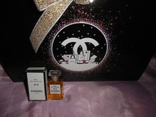 Chanel No 5 Miniatur 4 ml in Geschenkverpackung Weinachten 2019 neu