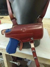 Glock 17/22/31 Shoulder Holster with double magazine right handed