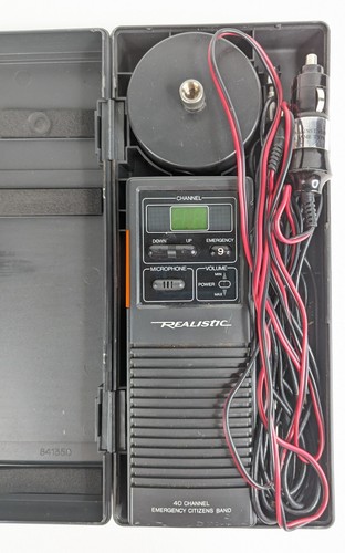 Realistic TRC-409 40 Channel Emergency Citizens Band CB Radio Transceiver - Afbeelding 3 van 15
