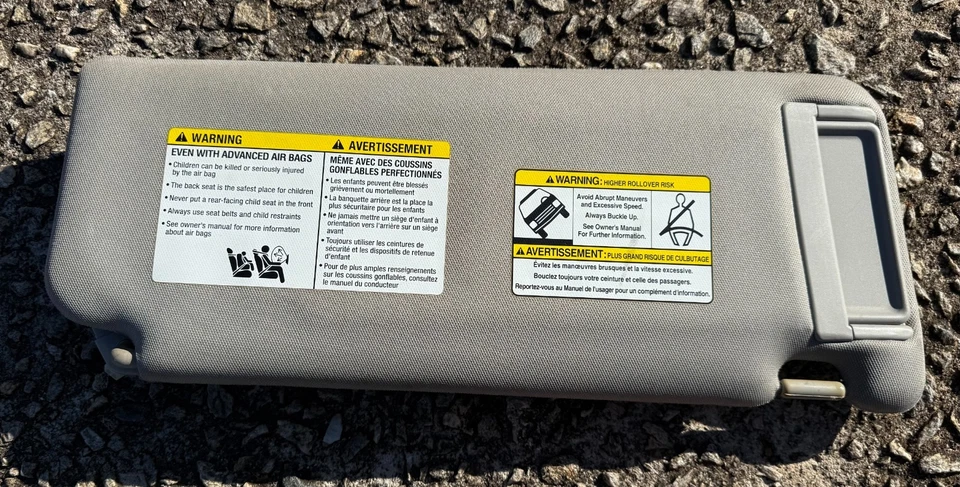 Nissan Titan 2004-2014 lado del conductor gris parasol LH iluminado parasol OEM Foto 3 de 3