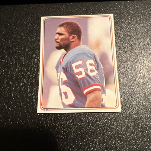 1983 Lawrence Taylor (2nd yr.) New York Giants Topps Sticker #280 - Picture 2 of 6