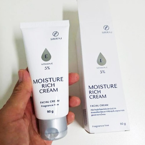 Siriraj Crema Ricca Idratante 5% Vitamina E Riparazione Pelle e Idratazione Profonda 90g. - Foto 3 di 6