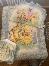 4 Pc Vintage 1990s Disney Classic WINNIE THE POOH-Gotta Bee Me -Crib Set NICE