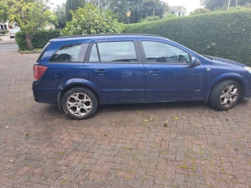 Vaxhall Astra Estate 1.7 Diesel e 2006 private reg problem with dash light - Picture 6 of 10