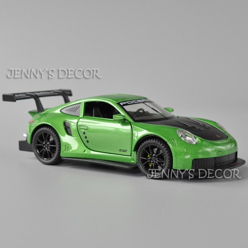 1:32 Scale Porsche 911 RSR DieCast Model Pull Back Toy Car With Sound & Light - Picture 4 of 16