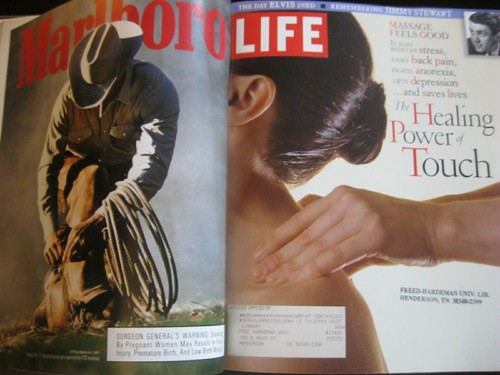 LIFE magazine - 1 year--two bound volumes (Jan-Dec 1997) - Picture 9 of 11