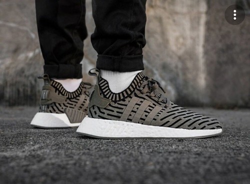 Zapatos para hombre Adidas NMD R2 PK BA7198 Primeknit Trace Cargo verde oliva talla 9 - Imagen 2 de 9