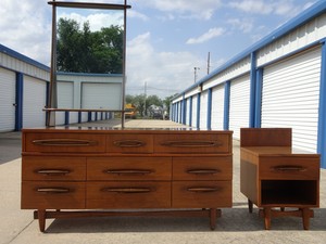 Ward Furniture Mfg Company Mid Century 9 Drawer Triple Dresser With Ward Furniture Mfg Company Mid Century 9 Drawer