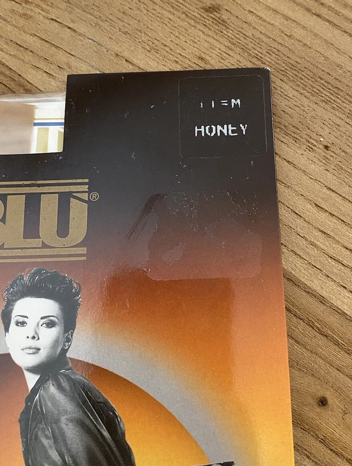 OROBLU OASIS Fit Stay 3 Dimensional Honey Panty Hose Tights SZ M 10 Den Sheer - Image 2 of 4