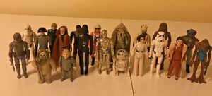 VINTAGE-KENNER-STAR-WARS-20-FIGURE-LOT-SOME-FROM-ORIGINAL-12-SOME-WEAPONS