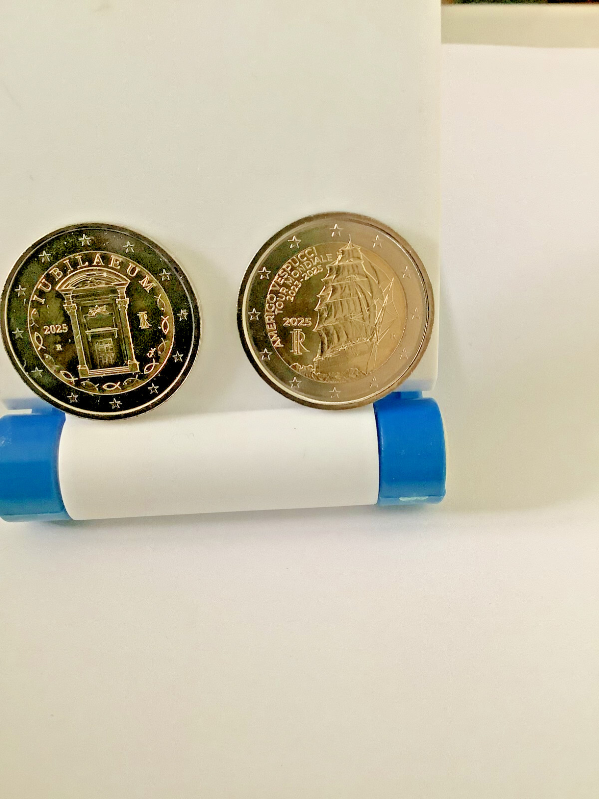 Les 2 Pièces commémoratives UNC 2 euro Italie 2025 " Jubilé et A. Vespucci "
