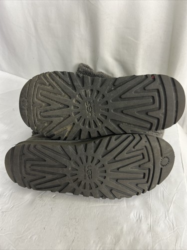 UGG Australia Classic Cardy Women's Shoes Grey 7 M Knit 3 Button Sweater Boots - Picture 20 of 20