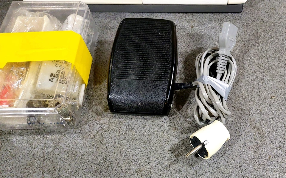 Vintage Brother VX 855 Sewing Machine Classic Mechanical Zig Zag Twin Needle - Image 2 of 4