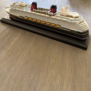 Disney Dream Model | eBay