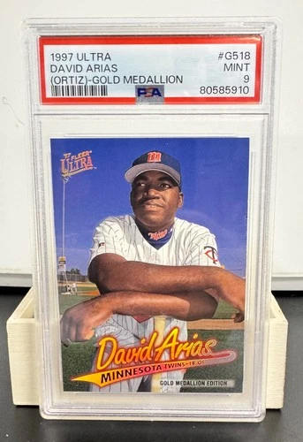 1997 Fleer Ultra Gold Medallion #G518 David Arias Ortiz RC HOF PSA 9