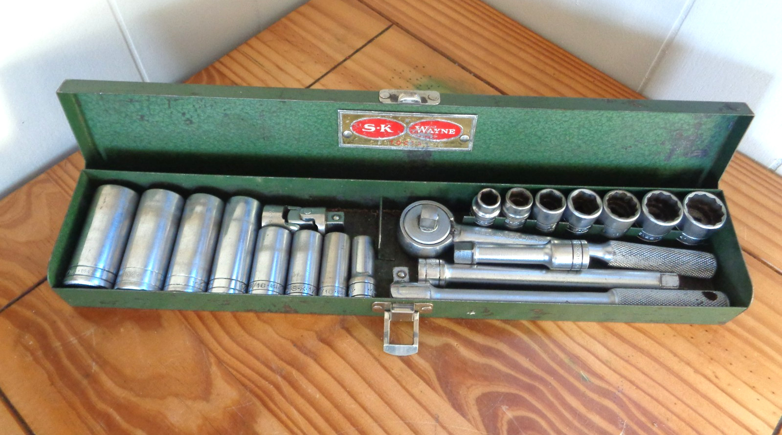 S-K Tools SK Wayne 3/8" Drive SAE Socket Set - 20 pieces + Metal Box