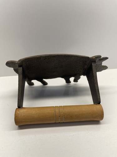 Vintage Cast Iron Pig Shaped Bacon Press With Wood Handle Very Cool - Picture 3 of 7