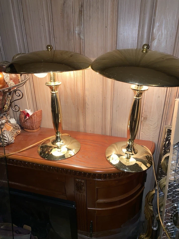 SET OF (2) VINTAGE MODERN GOLD SAUCER DOMED “MUSHROOM”  TOUCH LAMPS - Image 2 of 4