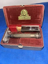 Vintage EVER-READY Single Edge Razor in Original Metal Case W/ Blades