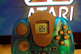 200 Toy Brand Controller for Sega Dreamcast, Used, Free S/H