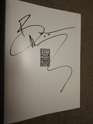 IRON MAIDEN - Infinite Dreams SIGNED Book 2025 Signed By Bruce Dickinson *NEW*