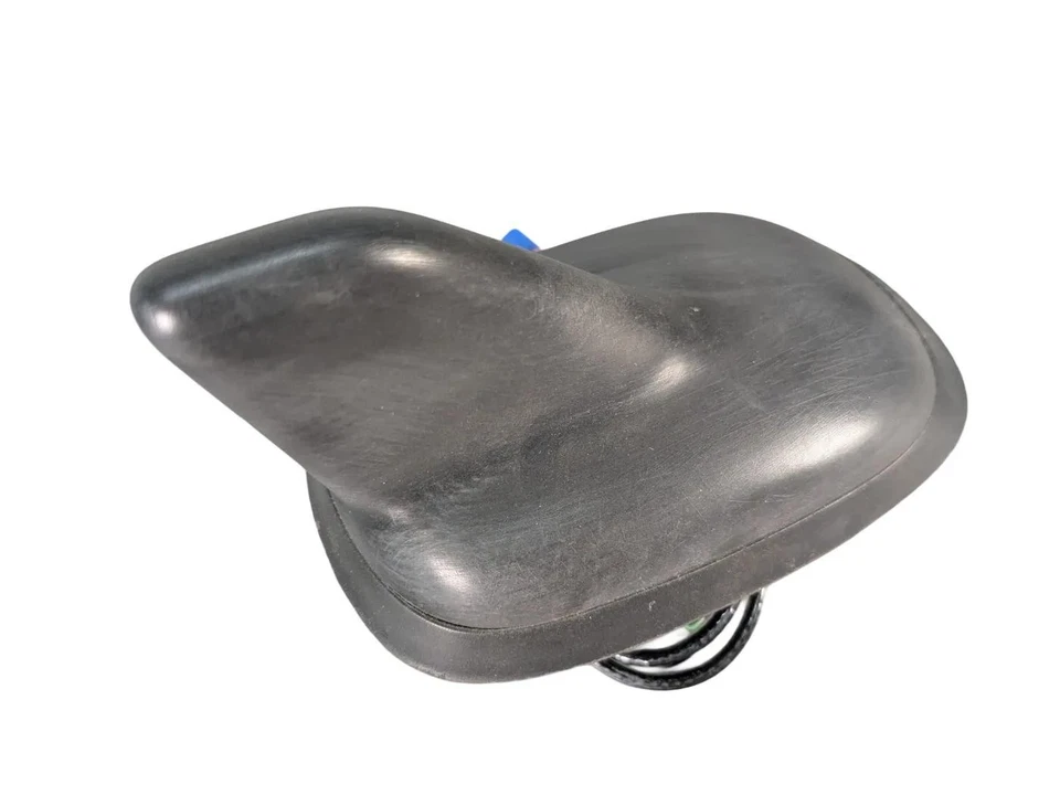 2008-13 Volkswagen Golf GTI Radio Shark Fin Antenna Black 3C0035507AB *scratched - Image 3 of 4