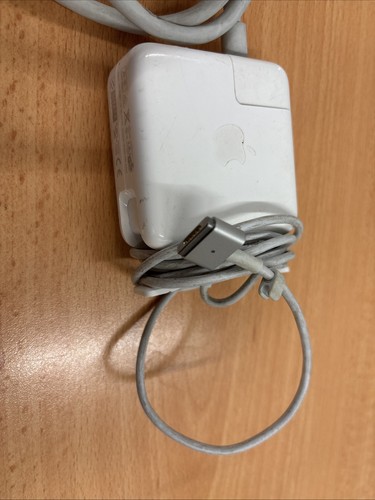 Genuine Apple 45W MagSafe 2 Power Adapter charger for 11" -13" MacBook Air A1436