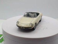 Alfa Romeo Duetto Osso Newsstand 1/43