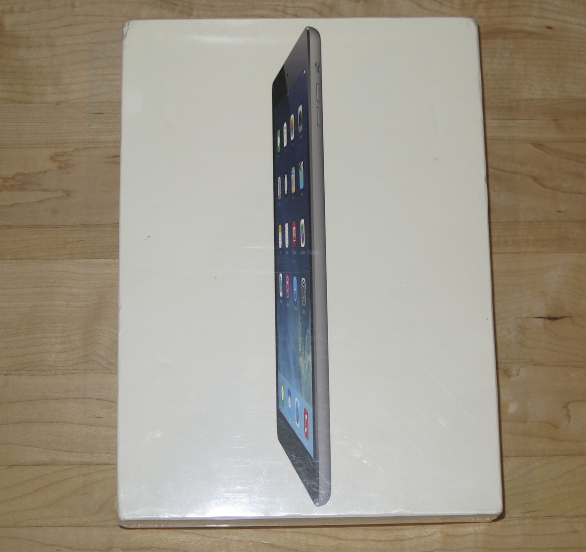 Apple iPad Air 1st Gen WiFi 32gb A1474 MD786LL/A Black 9.7