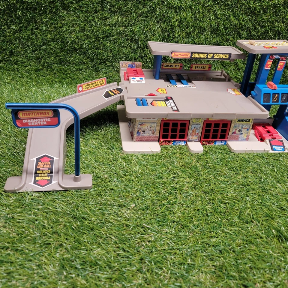 Matchbox Motorcity Sounds of Service - No 5503 Vintage 1989 (Incomplete!) - Image 2 of 4