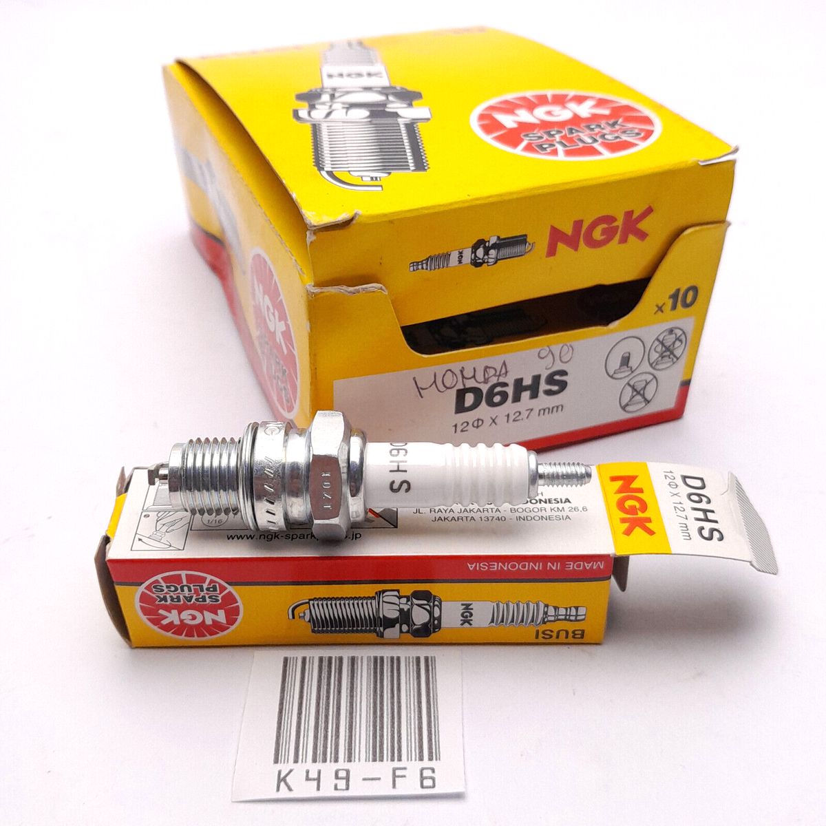 Honda 90 S90 S90Z CS90 CL90 CT90 C90 CD90 Spark Plug D6HS NGK NOS