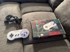 Nintendo SNSP-005 SNES Original Controller - Gray Boxed